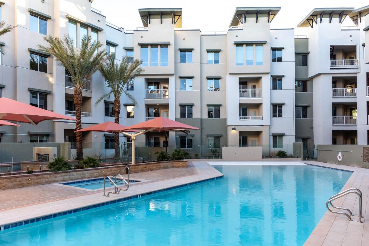 Alfred At The District Scottsdale